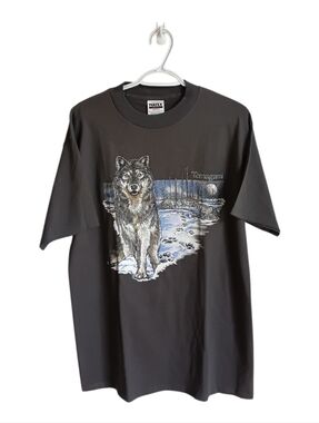Tultex Charcoal Dark GreyTemagami  Wolf Illustration T Shirt Large Cottagecore